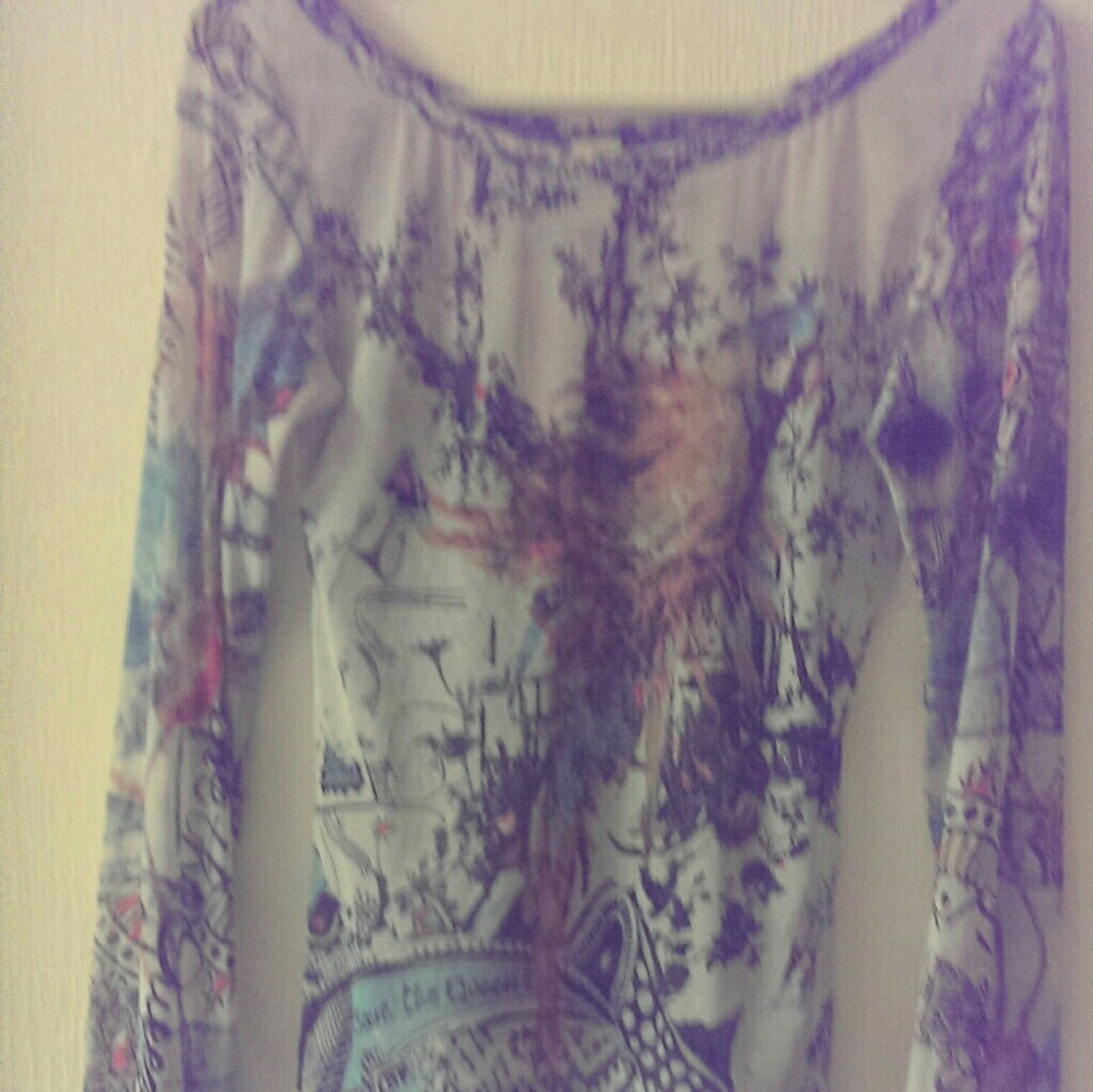 Save the queen Italian  Top blouse